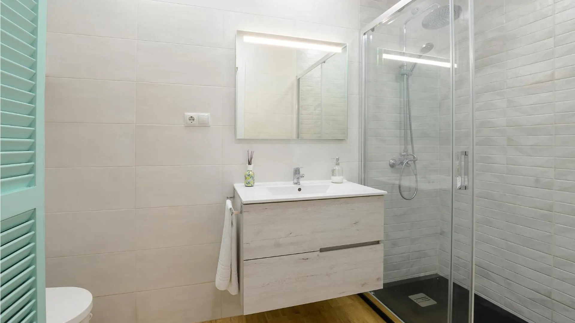 2 Bedroom Lovely Home In Màlaga