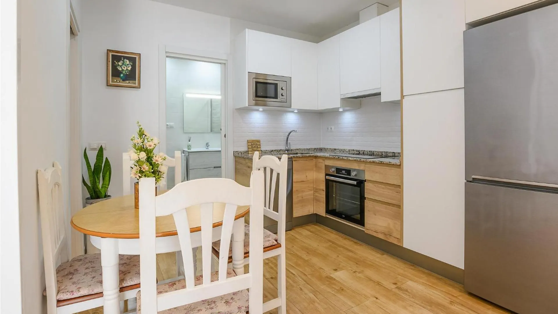 2 Bedroom Lovely Home In Màlaga Španělsko